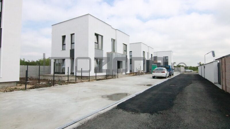 Otopeni, vila individuala P+1, 4 camere, 3 dormitoare, 3 bai, 131 mp utili, teren 350 mp