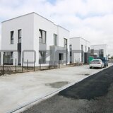 Otopeni, vila individuala P+1, 4 camere, 3 dormitoare, 3 bai, 131 mp utili, teren 350 mp